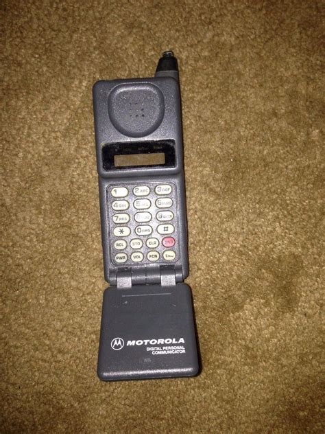 motorola vintage flip phone